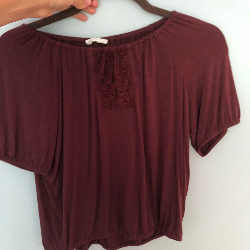 Cute burgundy top